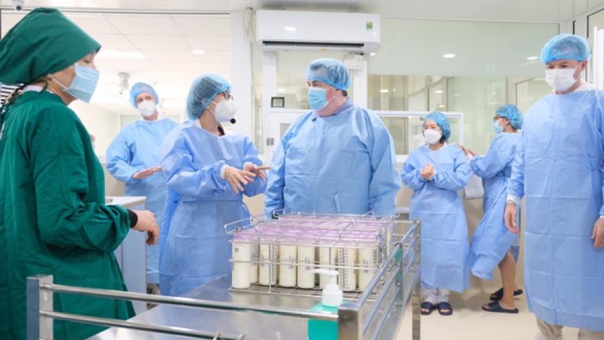 Largest breast mill bank inaugurated in Vietnam